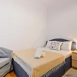 Walter Manor Old Town - Balcony And Self Check-in Apartamento