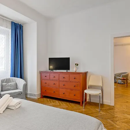 דירה Walter Manor Old Town - Balcony And Self Check-in בוקרשט